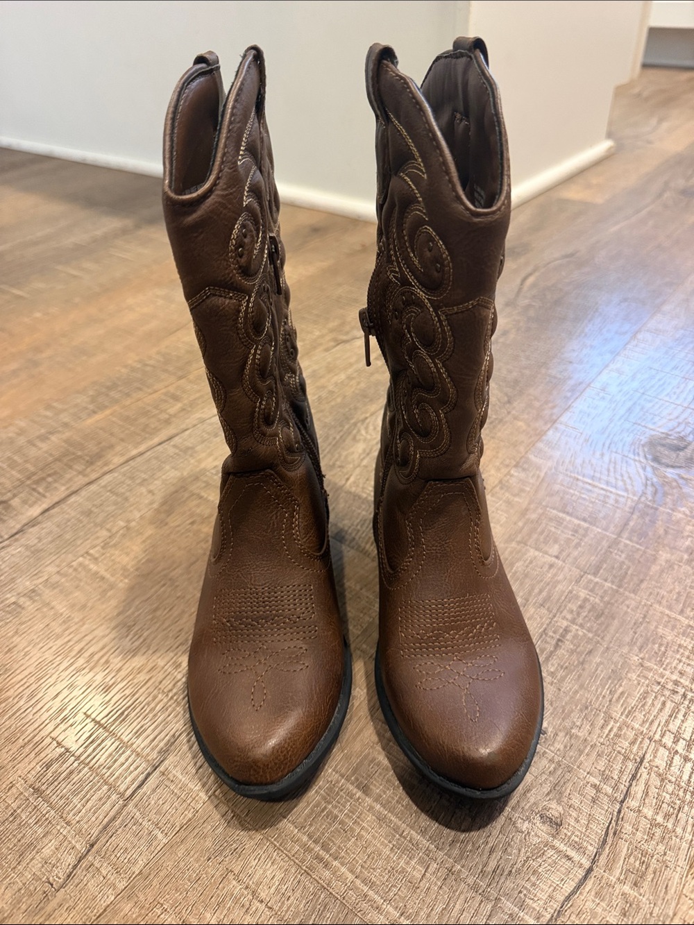Girls Brown Embroidered Western Boots - Classic Cowboy Style